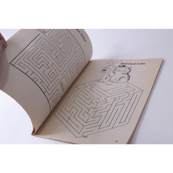 Garfield, Mazes, Uncolored, Coloring Book, Happy House, 1984, ~ 250113-WH 56 - Picture 4 of 4